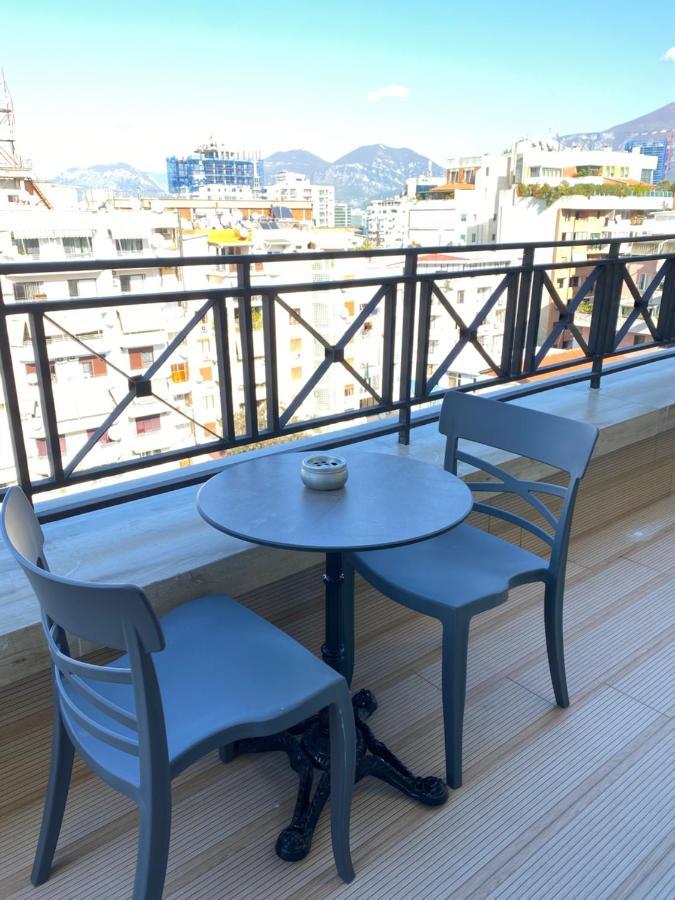 Deluxe Rooms In Blloku Area Tirana Exterior photo